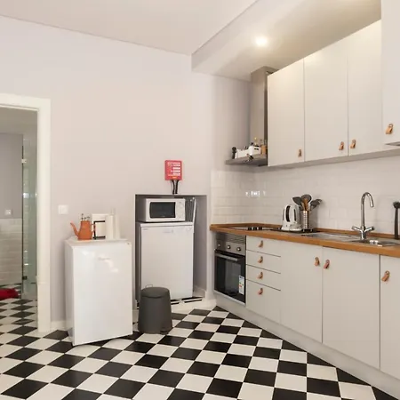 Tikliving Apartman Ericeira