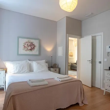 Tikliving Apartament