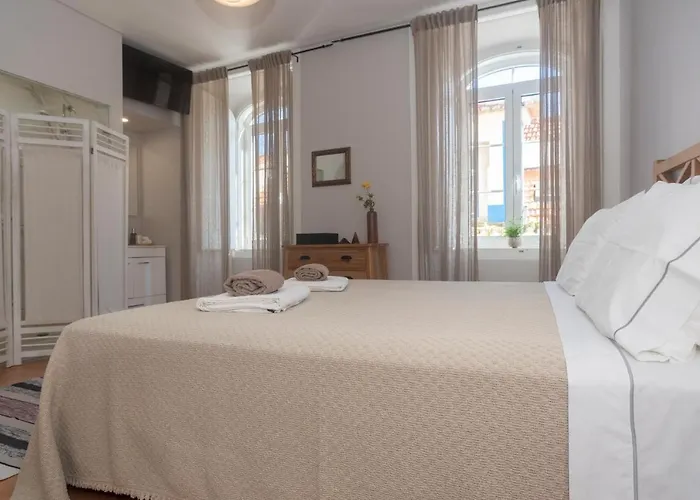 Apartment Tikliving *